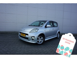 Daihatsu Sirion 2 1.3-16V Comfort Airco / Cruise / Parkeers. / Elektr. ramen / Lm velgen / NAP