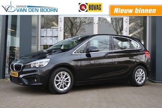 BMW 218I ESSENTIAL, All Season Banden, Navi, Clima, etc.