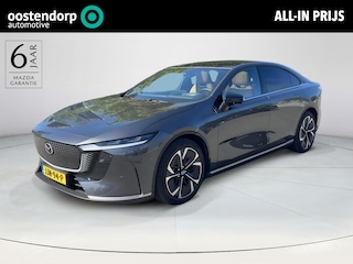 Mazda 6e Takumi Plus 68.8 kWh | 17% bijtelling | Afsluitbaar panoramisch dak | Tan leder interieur
