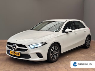 Mercedes-Benz A-klasse 160 Business Solution Camera | Parkeersensoren | Widescreen | Stoelverwarming | LED | 16" Lichtmetaal | Navigatie | Achteruitrijcamera | Airco (automatisch) | Cruise control
