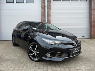 Toyota Auris 1.8 Hybrid Black Edition Go Dealer oh/Navi/Camera/Cruise control/Garantie