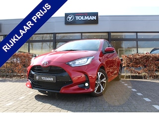 Toyota Yaris 1.5 Hybrid 115 First Edition Comfort Pack | Rijklaar | Blind Spot | Apple/Android | Sensoren v+a | Camera | Stoel-/Stuurverw. | LED | Keyless