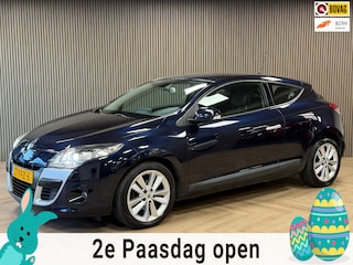 Renault Mégane Coupé 2.0 Privilège AUT. NAVI PARKEERSENSOREN VOOR EN ACHTER CRUISE CONTROL STOELVERWARMING LEDER