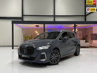 BMW 2-serie Tourer M-Pakket | HUD | Pano | 360° | Leder | Stoelverw. | Trekhaak