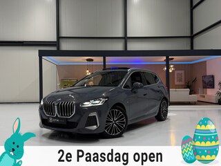 BMW 2-serie Tourer M-Pakket | HUD | Pano | 360° | Leder | Stoelverw. | Trekhaak