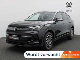 Volkswagen Tiguan 1.5 eHybrid Life Edition 204PK DSG Trekhaak, 18" LM Velgen, Keyless, Achteruitrijcamera, Side Assist, Navi via Apple Carplay/Android Auto, Adaptieve Cruise Control, Stoel-Stuurverwarming, Elektr. Achterklep