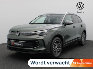 Volkswagen Tiguan 1.5 eHybrid Life Edition 204PK DSG Trekhaak, 18" LM Velgen, Keyless, Achteruitrijcamera, Side Assist, Navi via Apple Carplay/Android Auto, Adaptieve Cruise Control, Stoel-Stuurverwarming, Elektr. Achterklep