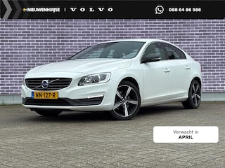 Volvo S60 1.5 T3 Nordic+ | Lederen Bekleding | Trekhaak | Xenon | 18" | Standkachel | Stoelverwarming | Parkeer Camera | Navigatie |