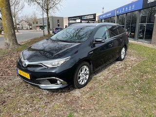 Toyota Auris Touring Sports 1.8 Hybrid Lease pro PANO NAP