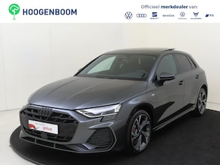 Audi A3 Sportback 45 TFSI e S edition Competition | Panoramadak | SONOS audio | Keyless | Sfeerverlichting | Adaptieve cruise control | Navigatie Plus | LED matrix verlichting | Achteruitrijcamera |