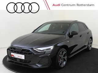 Audi A3 Sportback 45 TFSI e S edition Competition | Panoramadak | SONOS audio | Keyless | Sfeerverlichting | Adaptieve cruise control | Navigatie Plus | LED matrix verlichting | Achteruitrijcamera |