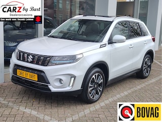 Suzuki Vitara 1.4 BOOSTERJET STYLE SMART HYBRID Open dak | Alcantara | Keyless | Dodehoeksensoren