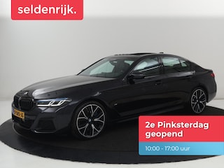 BMW 530d M Sport | Schuifdak | Head-Up | Nappaleder | Trekhaak | Adaptive cruise | Laserlicht | Camera | Stoelverwarming | Navigatie | 20'' | Sfeerverlichting | Park Assist | Origineel NL