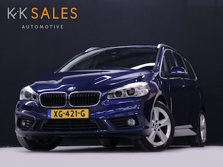 BMW 2-serie Tourer 218i 7p. Corporate Lease Executive [TREKHAAK, CRUISE CONTROL, BLUETOOTH TELEFOON, ACHTERUITRIJCAMERA, PDC V+A, STOELVERWARMING, 7-ZITTER, NIEUWTSAAT]