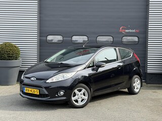 Ford Fiesta 1.4 Trend | Airco | Parkeersensoren | Lichtmetalen Velgen | Climate Control |