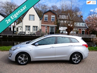 Hyundai i30 1.4 i-Drive 101pk 2e eigenaar Airco Cruise PDC Historie