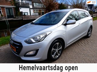 Hyundai i30 1.4 i-Drive 101pk 2e eigenaar Airco Cruise PDC Historie