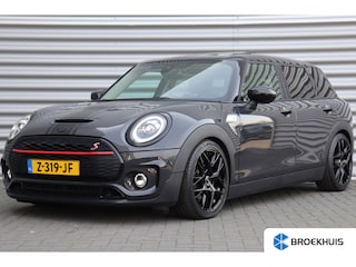 Mini Clubman 2.0 COOPER S 192PK JOHN COOPER WORKS AUTOMAAT / NAVI / LEDER / CLIMA / LED / PDC / 18" LMV / CAMERA / KEYLESS / PANO. DAK / WINTERPAKKET / UNIEK !!