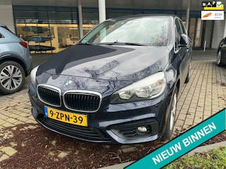 BMW 2-serie Tourer 220i Executive Automaat 192pk Clima Navi PDC