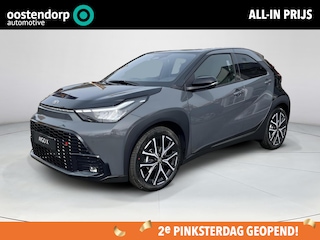 Toyota Aygo Hybrid 115 GR Sport | Storm grey met zwart dak | Nieuw uit voorraad leverbaar |