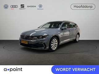 Volkswagen Passat Variant 1.4 TSI PHEV GTE Business 218 pk Automaat (DSG) | Navigatie | Parkeersensoren (Park assist) | Achteruitrijcamera | Matrix LED koplampen | Adaptieve cruise control | Autom. airco (3 zones) |