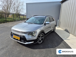 Kia Niro 1.6 GDi PHEV DynamicPlusLine 183 Pk | Head-up Display | Trekhaak | Achteruitrijcamera | Schuifdak | Stoel/Stuurverwarming | 16"LMV