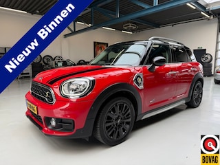 Mini Countryman 1.5 Cooper S E ALL4 Chili Harman Kardon Panoramadak