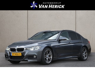 BMW 320i Centennial High Executive Automaat | M-Sport | Navigatie | LED