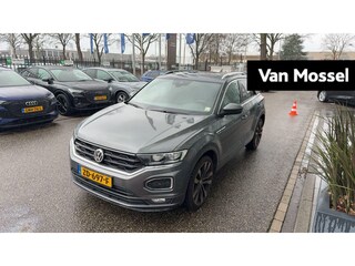 Volkswagen T-Roc 1.5 TSI R-Line | 150 PK | Automaat | Panorama Dak | Digital Cockpit PRO | Keyless | Parkeer Camera | IQ-Light