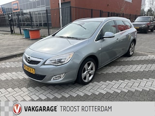 Opel Astra Sports Tourer 1.4 Turbo Cosmo Cruise control | Climate control | Stoelverwarming | Trekhaak | APK tot 13-02-2027