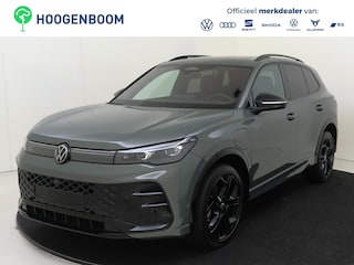 Volkswagen Tiguan 1.5 eHybrid R-Line Edition | SoH 100% | Panoramadak | Harman/kardon audio | Lederen bekleding | Stoelventilatie voor | 360 camera | Black style |  Adaptieve demping | Keyless |