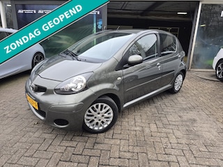 Toyota Aygo 1.0-12V Aspiration Green | 2E EIGENAAR | 12MND GARANTIE | AIRCO | ELEC RAMEN | LMV |