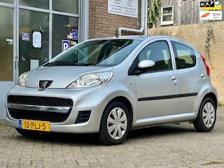 Peugeot 107 1.0-12V Millesim 200