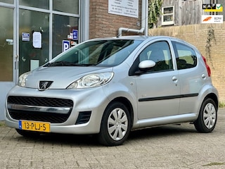 Peugeot 107 1.0-12V Millesim 200