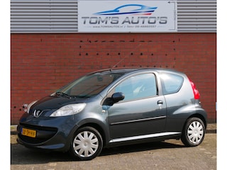 Peugeot 107 1.0-12V XS. airco. nieuwe koppeling. nieuwe apk.