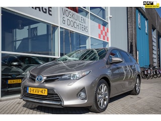 Toyota Auris Touring Sports 1.8 Hybrid Lease Pro Panoramadak | Trekhaak