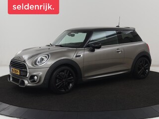 Mini Mini/Cabrio/Clubman/Countryman 1.5 Cooper | Harman/Kardon | Carplay | Sportstoelen | Full LED | Navigatie | Climate control | Park Assist | Cruise control | Getint glas
