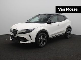 Alfa Romeo Junior 1.2 Turbo Hybrid Ibrida Sport Speciale | Alcantara | Panoramadak | Technopack