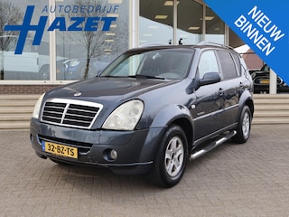 SsangYong Rexton RX 270 Xdi 165 PK GRIJS KENTEKEN + TREKHAAK 3200KG | CLIMATE CONTROL