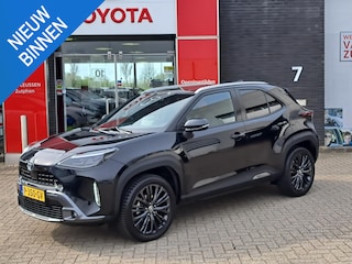 Toyota Yaris Cross 1.5 Hybrid Adventure PDC TREKHAAK CAMERA BLIND SPOT STUUR- & STOELVERWARMING