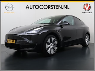 Tesla Model Y RWD SOH 95% Warmtepomp LFP-Accu Leder Lmv Camera's Panoramadak Adap.Cruise Navi Ecc Autopilot Stoel+Stuur+Achterbank Verwarming Elek.Achterklep Dodehoek detector Draadloze telefoonlader Origineel Nederlandse Auto Fabrieksgarantie op Motor en Accu tot 7-12-2030/160.000km