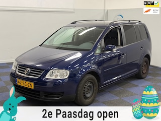 Volkswagen Touran 1.6-16V FSI Trendline / AIRCO / INRUIL VERKREGEN / 11 MAANDEN APK