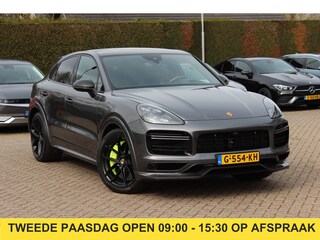 Porsche Cayenne 4.0 Turbo S E-Hybrid / TechArt / Trekhaak / Panoramadak / 360Camera / Head-up / Achterasbesturing / Keyless / Burmester / Softclose / Adaptieve Stoelen / 21'' / Cabron intr. / Luchtvering / Sportdesign+Chrono / S