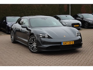 Porsche Taycan 79 kWh / Panoramadak / Camera / Bose / 20'' / Luchtvering / Leder / Warmtepomp / Dodehoek / Stoelverwarming / DAB / Cruise Control