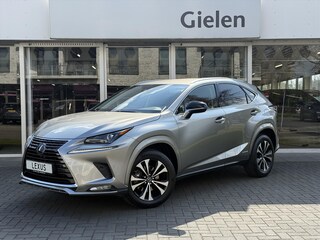 Lexus NX 300h Luxury Line | Dodehoekherkenning, Leer, Stoel + Stuurverwarming, 18 inch, Leer, Apple CarPlay/Android auto, Elektrische achterklep
