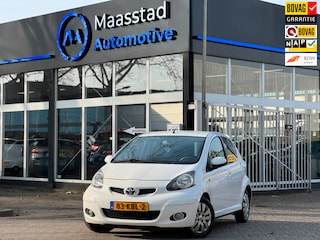 Toyota Aygo 1.0-12V Xcite White LUXE uitvoering airco leer zuinig