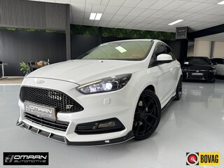 Ford Focus 2.0 ST-2 250PK 2016 RECARO MAXTON
