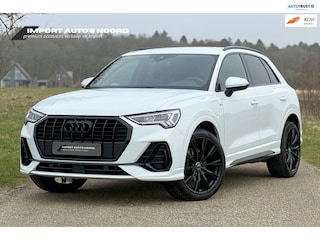 Audi Q3 45 TFSI e S edition Camera ACC Carplay Lane assist Optiekpakket zwart