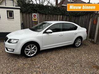Skoda Octavia 1.2 TSI GRT AMB. BNS ecc,cruise,apple car play.