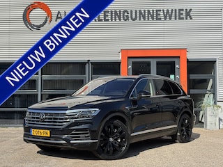 Volkswagen Touareg 3.0 TSi eHybrid 4MOTION / 3.500kg Trekgewicht / Wegklapbare Trekhaak / Schuifkanteldak /